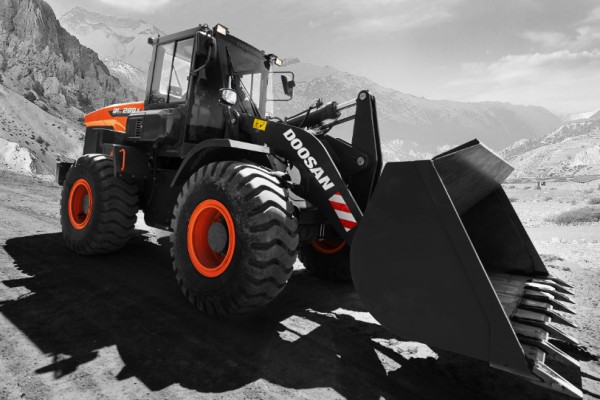 DL200A-7M